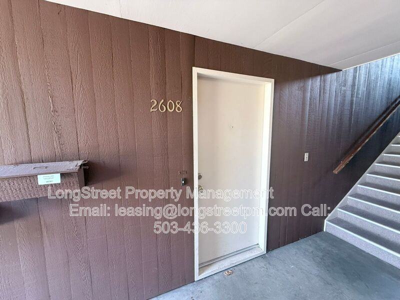 2608 Nw Tyler Ave - Photo 2 of 13