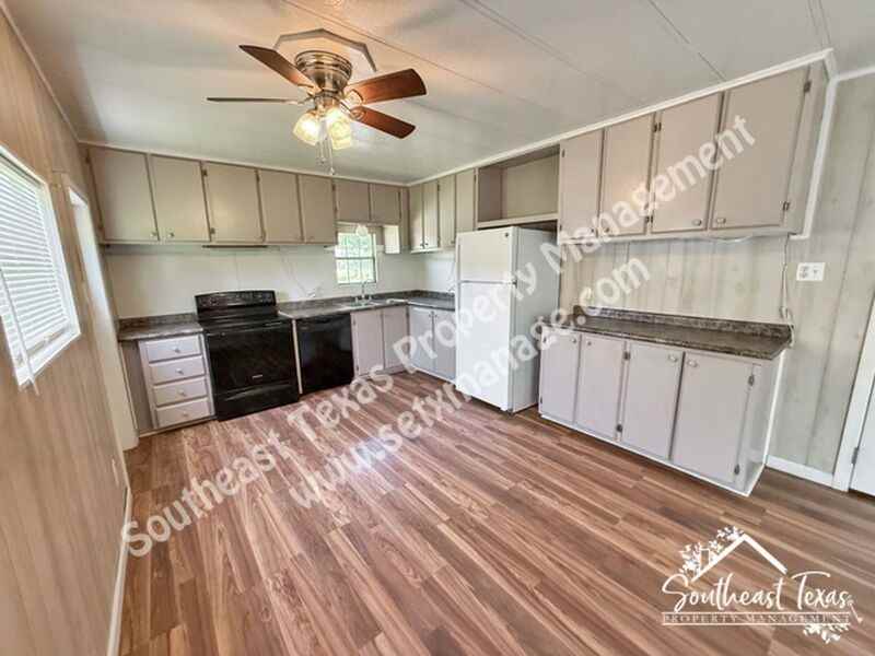 1455 Mohawk St #07 - Photo 4 of 12