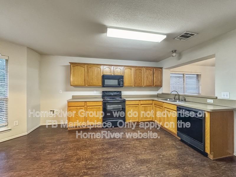 2829 Snowy Owl Dr - Photo 6 of 20