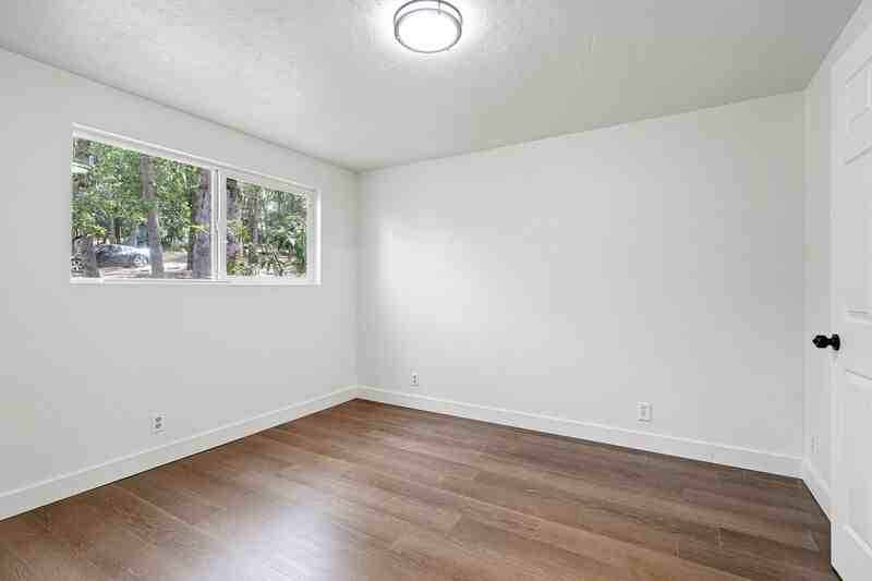 2105 Hawkins Ln - Photo 6 of 35