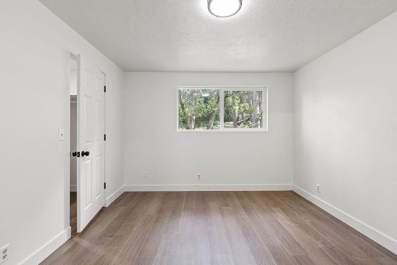 2105 Hawkins Ln - Photo 7 of 35