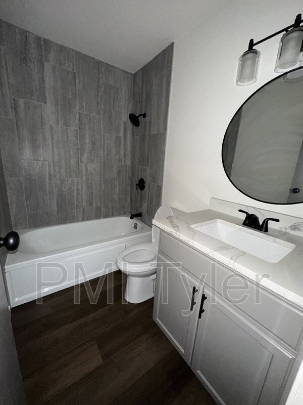 1538 N Hill Ave - Photo 6 of 14