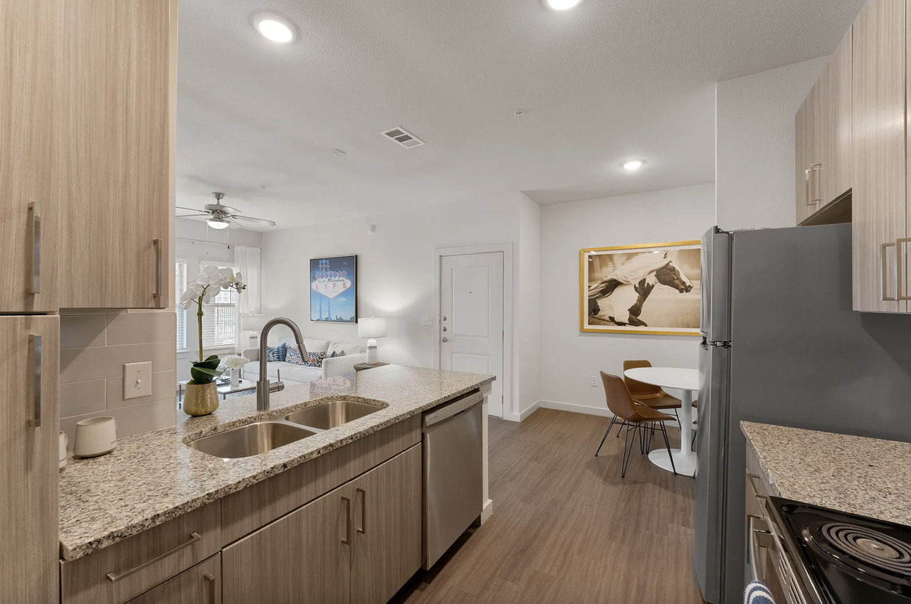13015 Dessau Road - Photo 7 of 26