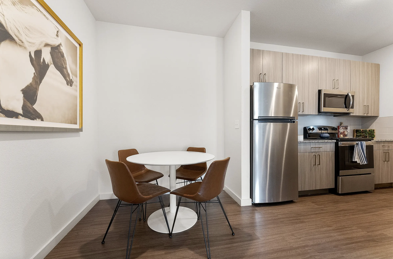 13015 Dessau Road - Photo 4 of 26