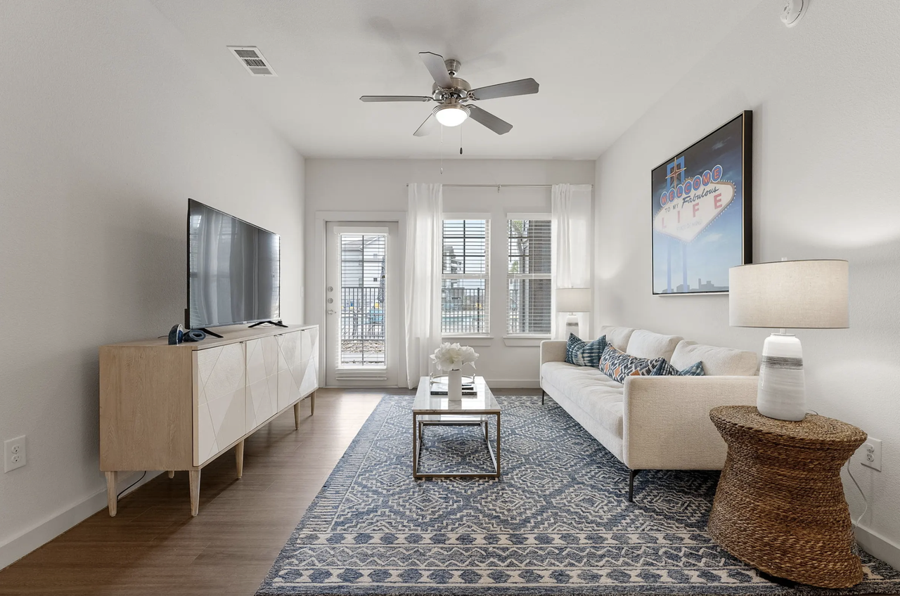 13015 Dessau Road - Photo 3 of 26