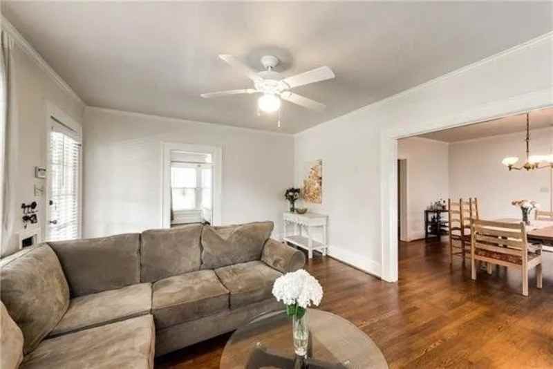 2510 Wabash Ave - Photo 3 of 14