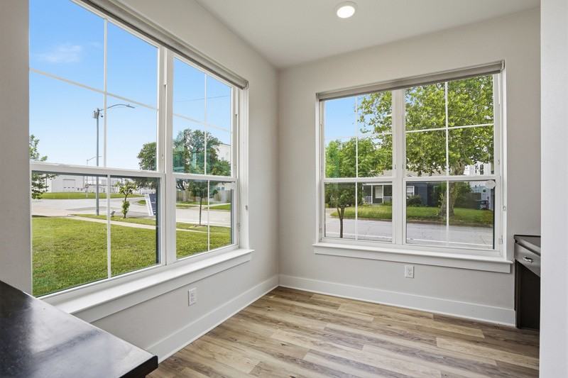 3221 Forest Park Blvd - Photo 7 of 31