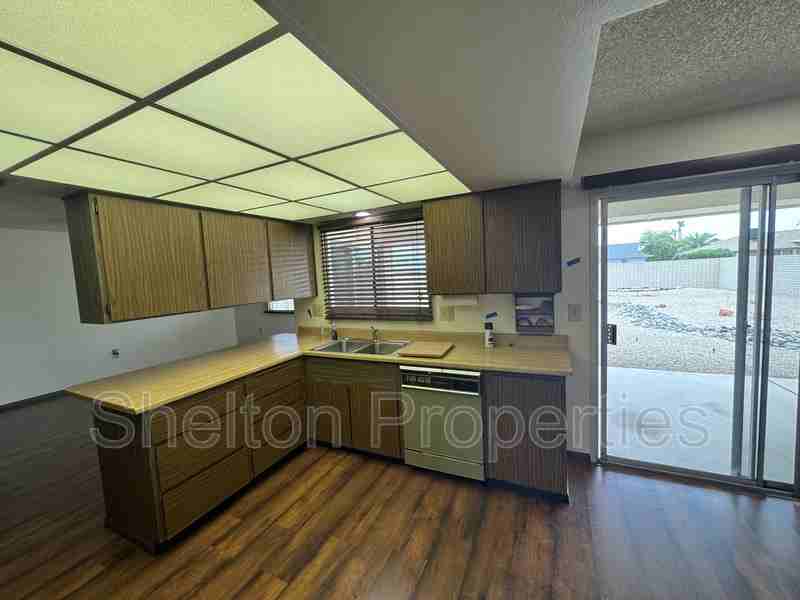 12503 W Rampart Dr - Photo 4 of 17