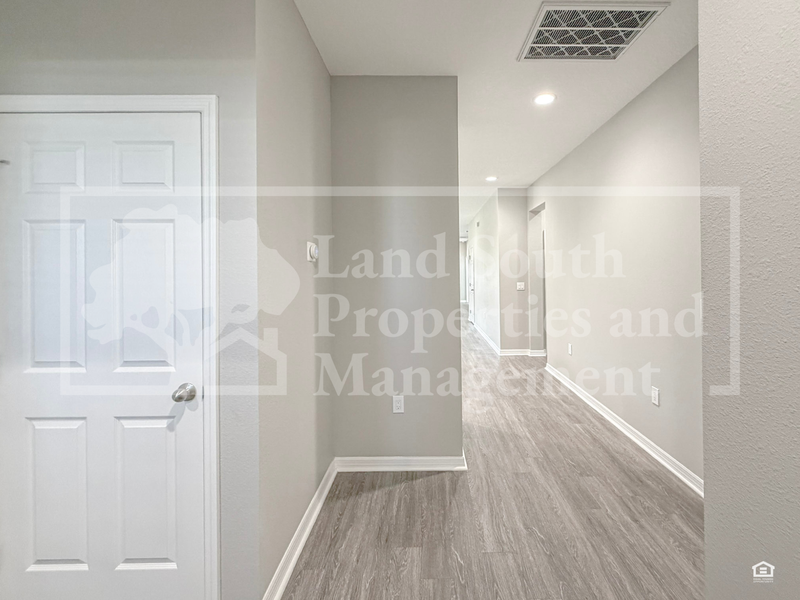 3376 Cup Dr - Photo 2 of 23