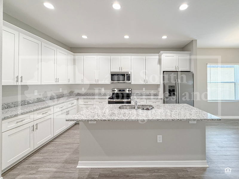 3376 Cup Dr - Photo 4 of 23