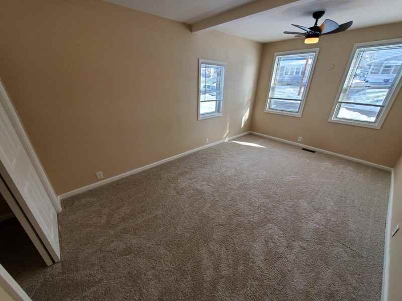 3216 1st St - Photo 5 of 10