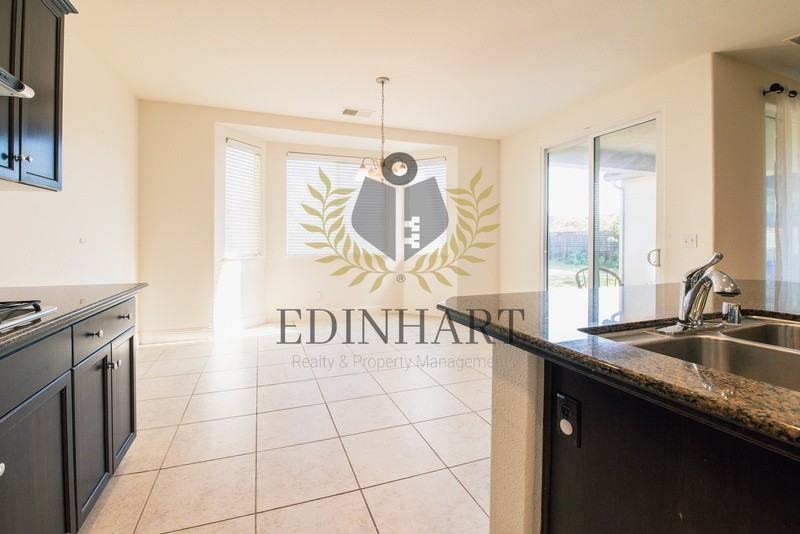 3952 Serena Ave - Photo 6 of 30