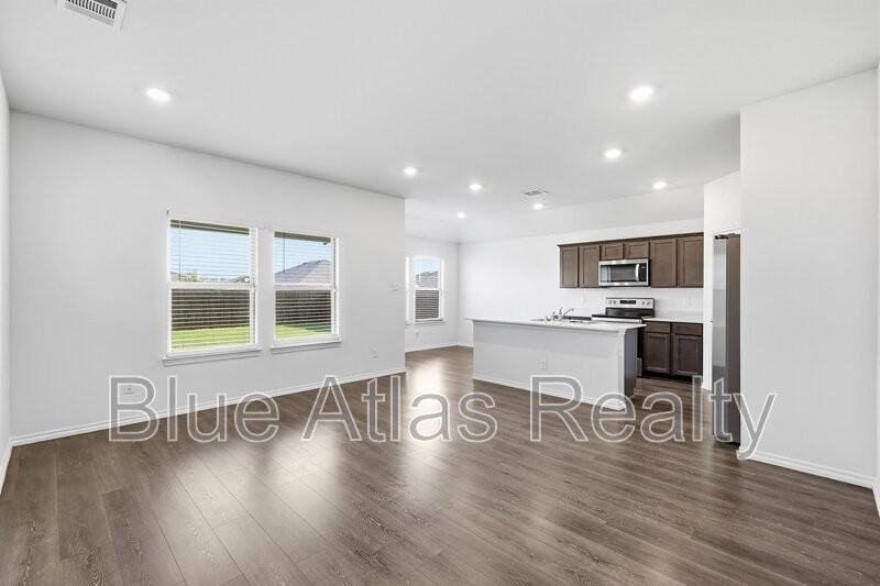 503 Cistern Way - Photo 4 of 23