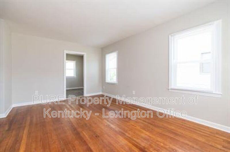 817 Marcellus Dr - Photo 3 of 31