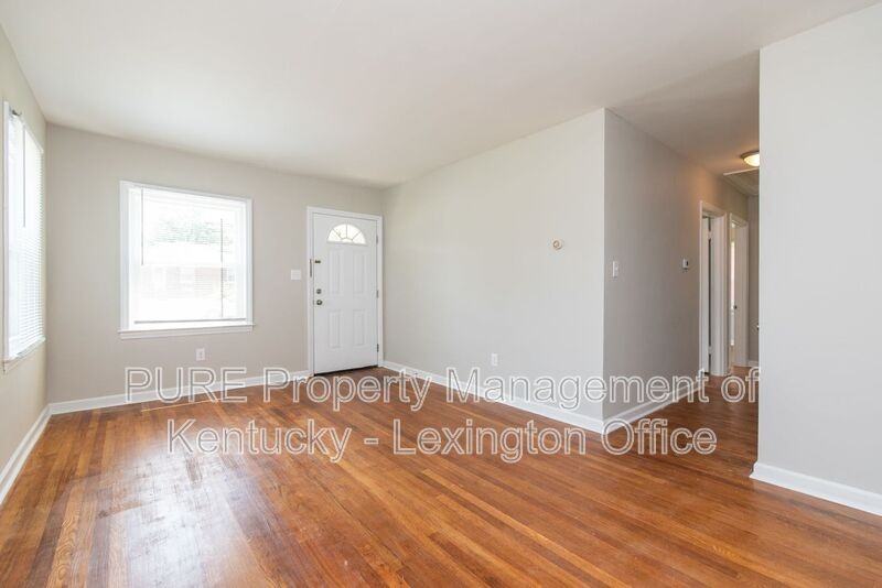 817 Marcellus Dr - Photo 5 of 31