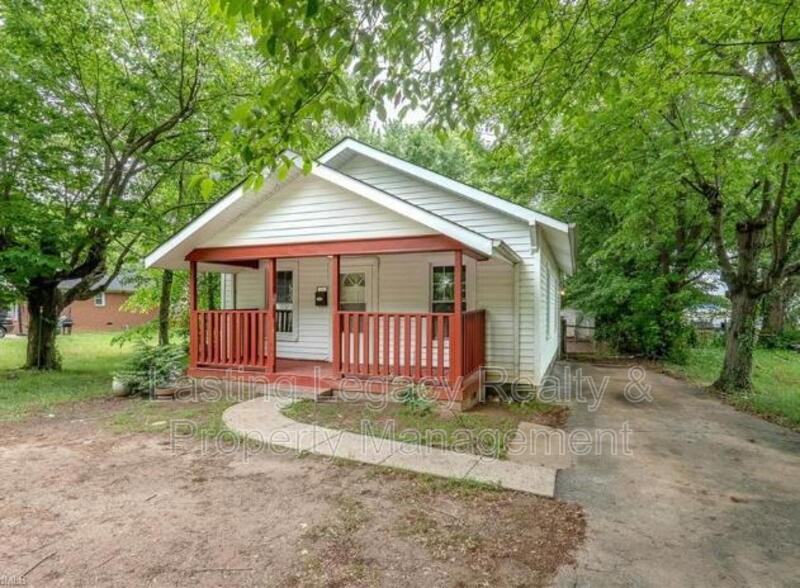 1006 Junia Ave - Photo 4 of 13