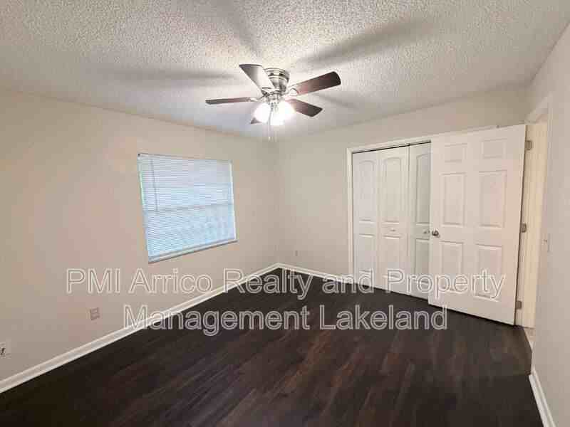 702 W Park St #702 - Photo 6 of 9