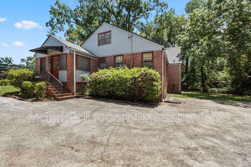 1835 Kissingbower Rd - Photo 5 of 27
