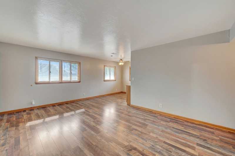 1641 Prospect St #3 - Photo 3 of 12