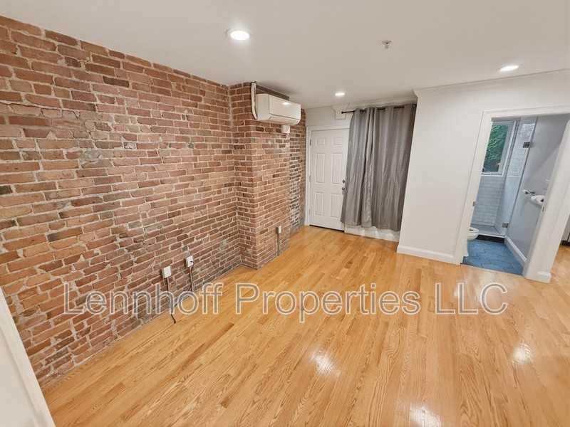 14 Pompeii St - Photo 2 of 5
