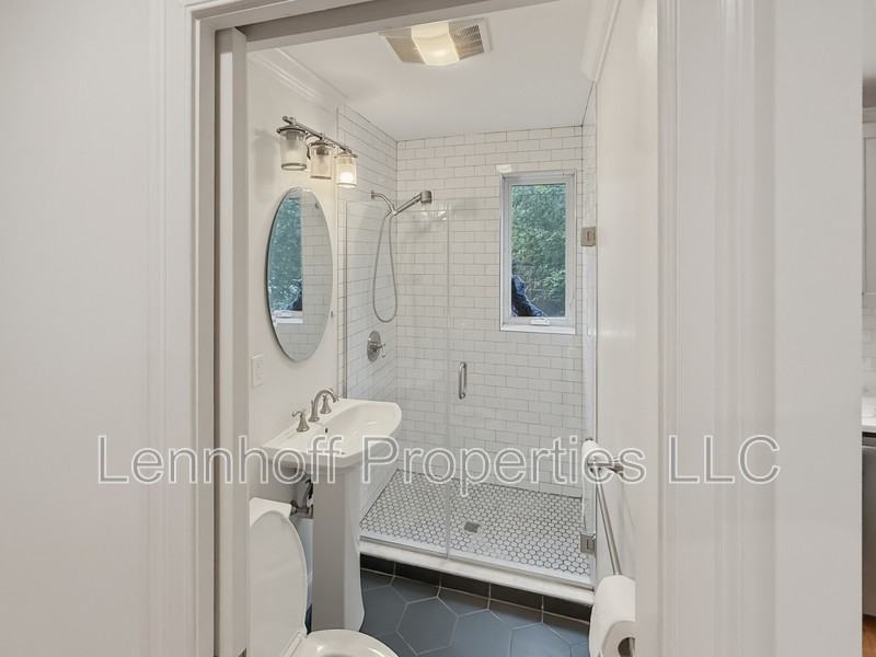14 Pompeii St - Photo 4 of 5