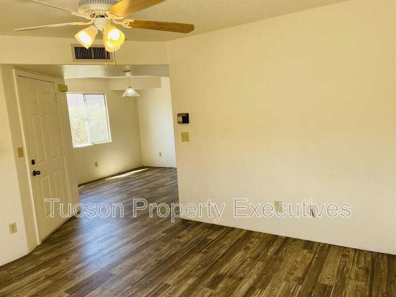 3319 E Presidio Rd - Photo 5 of 19