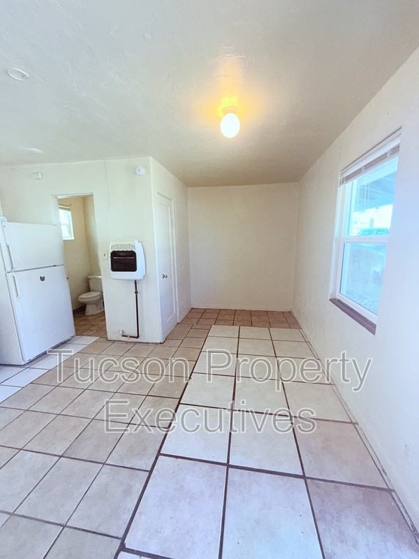 1435 E Benson Hwy - Photo 6 of 10