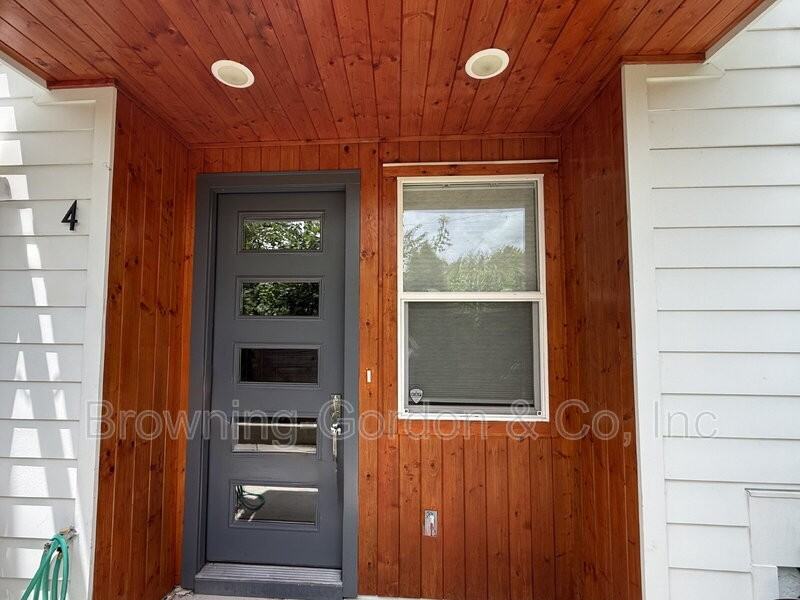 805 Cherokee Ave #4 - Photo 2 of 15