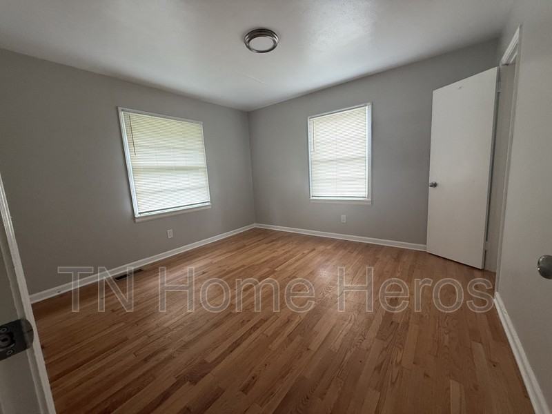 2810 Cecil Ave - Photo 5 of 10