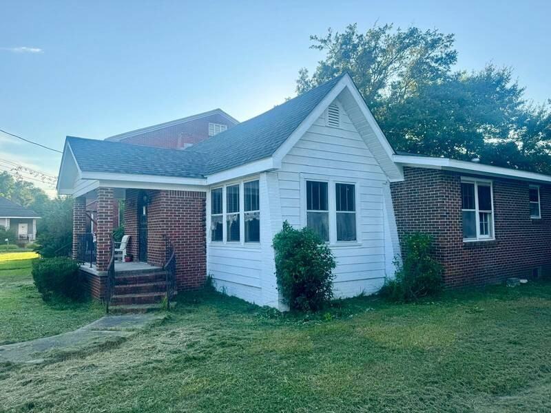 1704 Church St - Photo 2 of 36