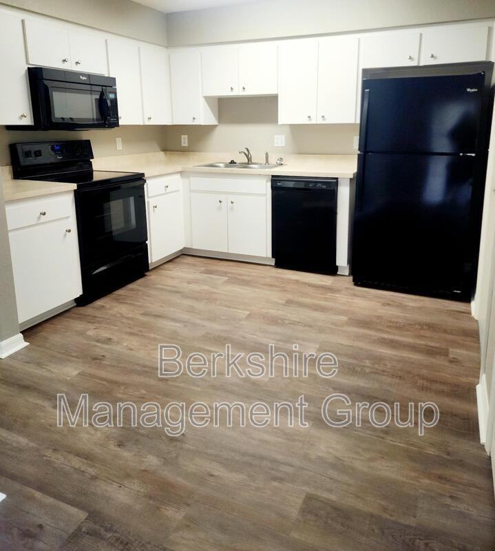1134 Pogonia Dr - Photo 4 of 13