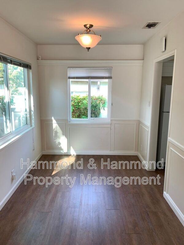 21229 De La Guerra St - Photo 3 of 9