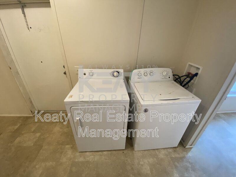 926 S Railroad Ave - Photo 6 of 7