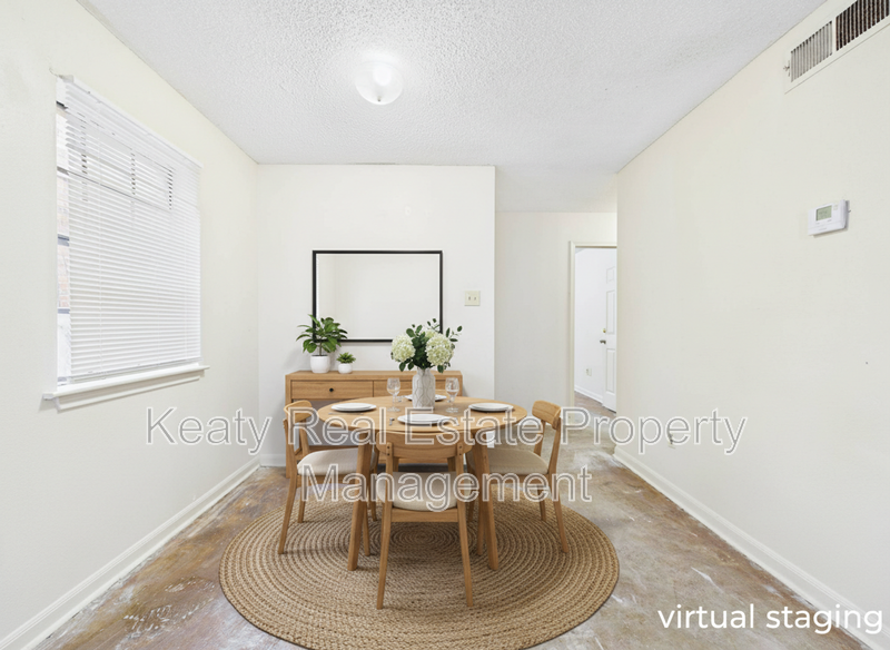 102 Dorchester St #A - Photo 3 of 18