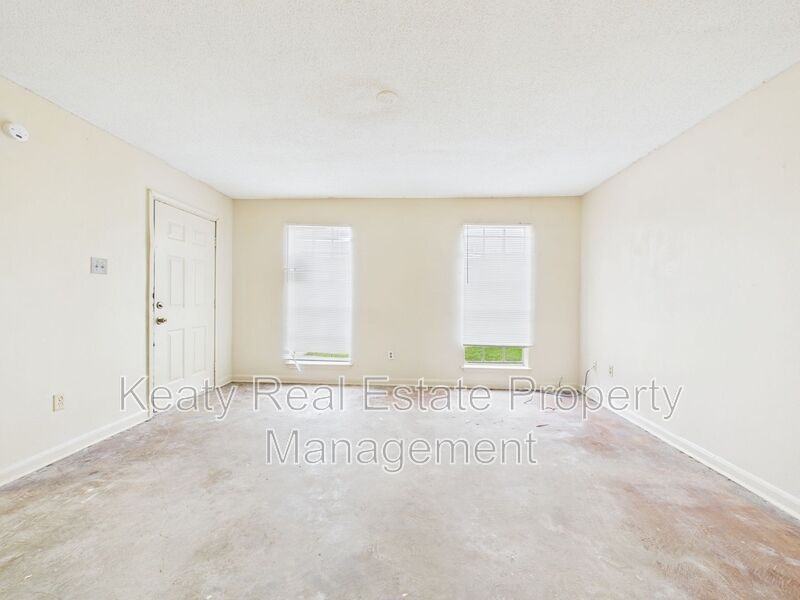 102 Dorchester St #A - Photo 7 of 18