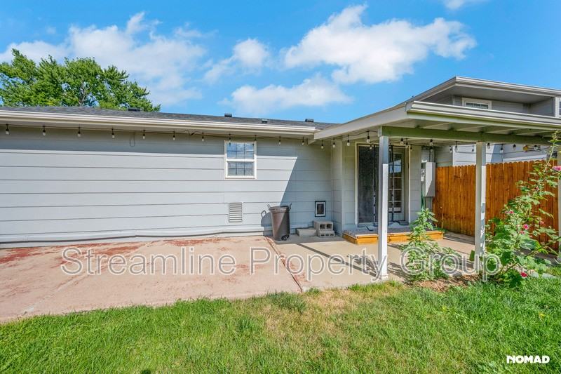 10136 W Keene Ave - Photo 6 of 21