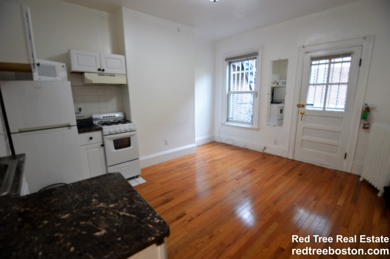 109 Dartmouth St #27 - Photo 3 of 17