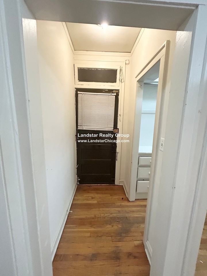 828 S Austin Blvd #1K - Photo 5 of 13