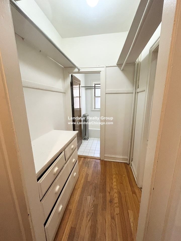 828 S Austin Blvd #1K - Photo 6 of 13