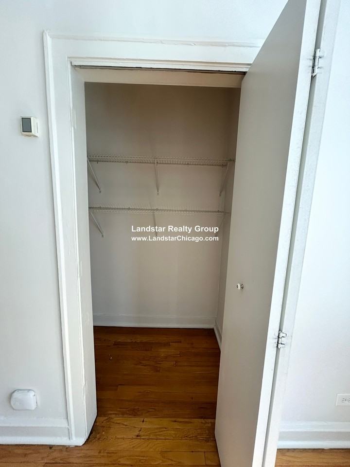826 S Austin Blvd #2N - Photo 2 of 11