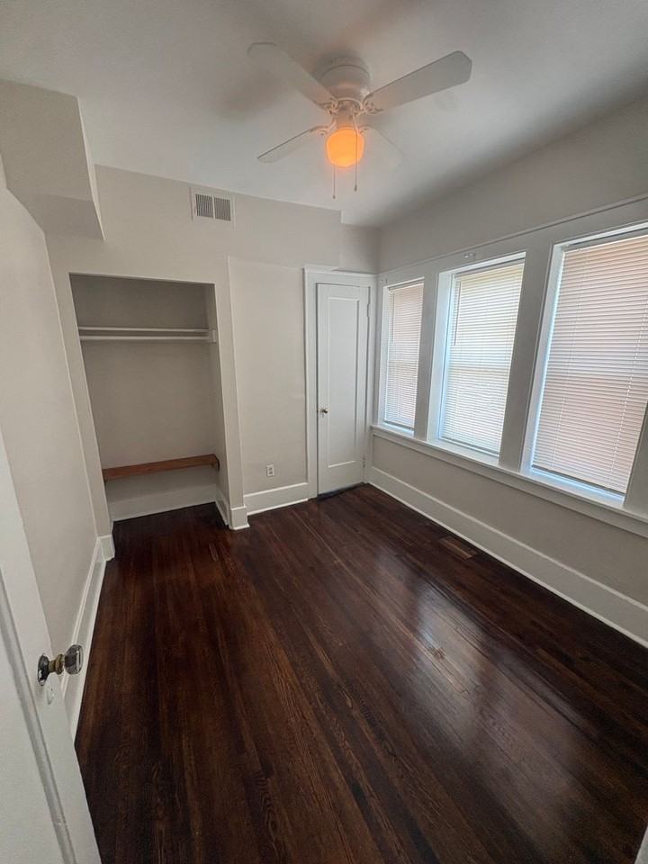 325 Alexander St. - Photo 3 of 5