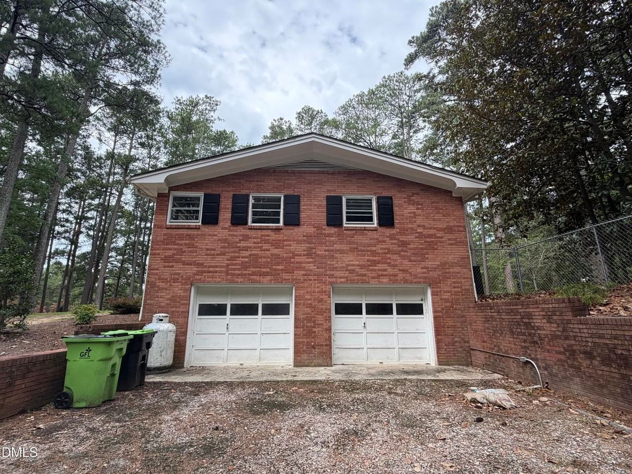 405 N Main St - Photo 3 of 21