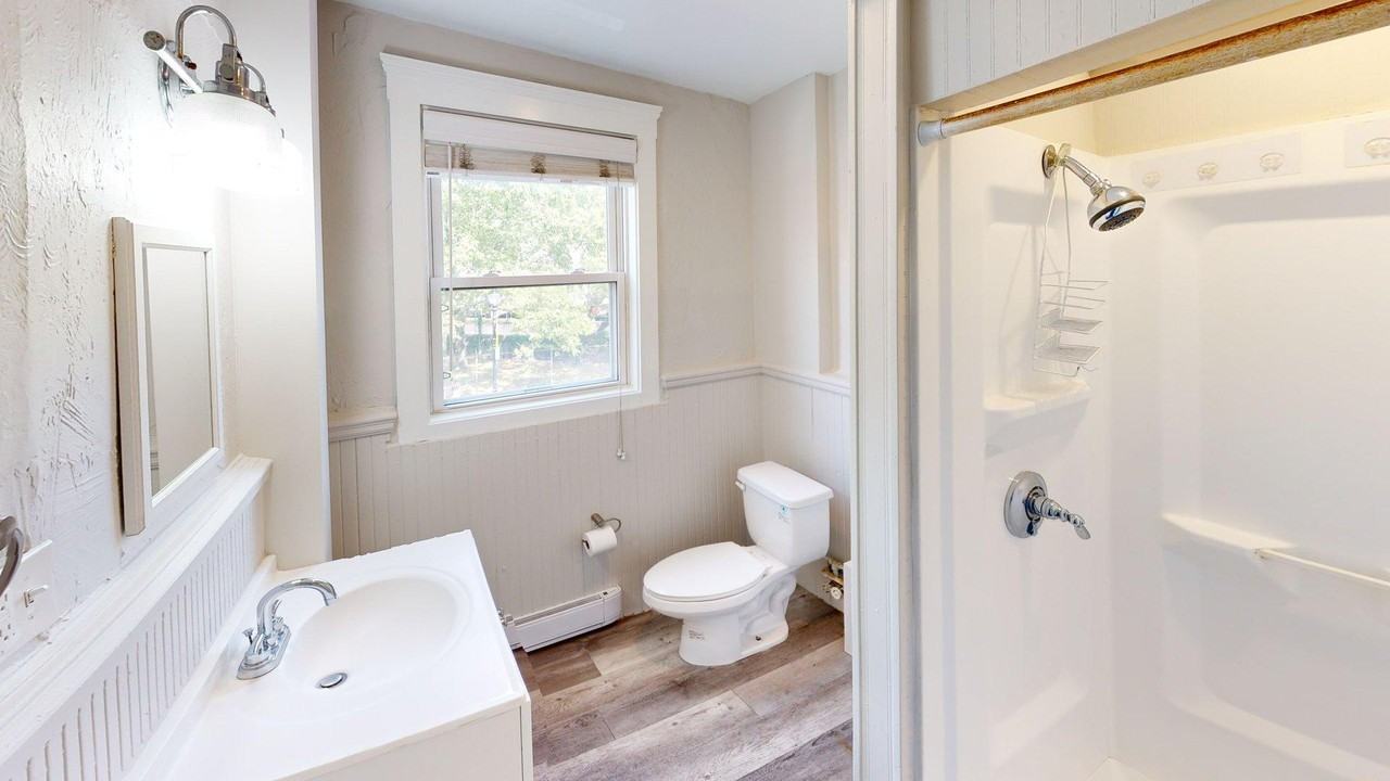 108 Meridian St #3 - Photo 3 of 11