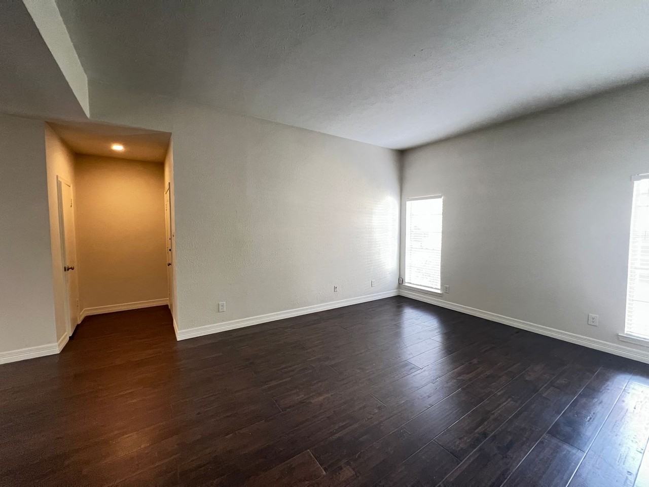 10432 High Hollows Dr - Photo 4 of 28