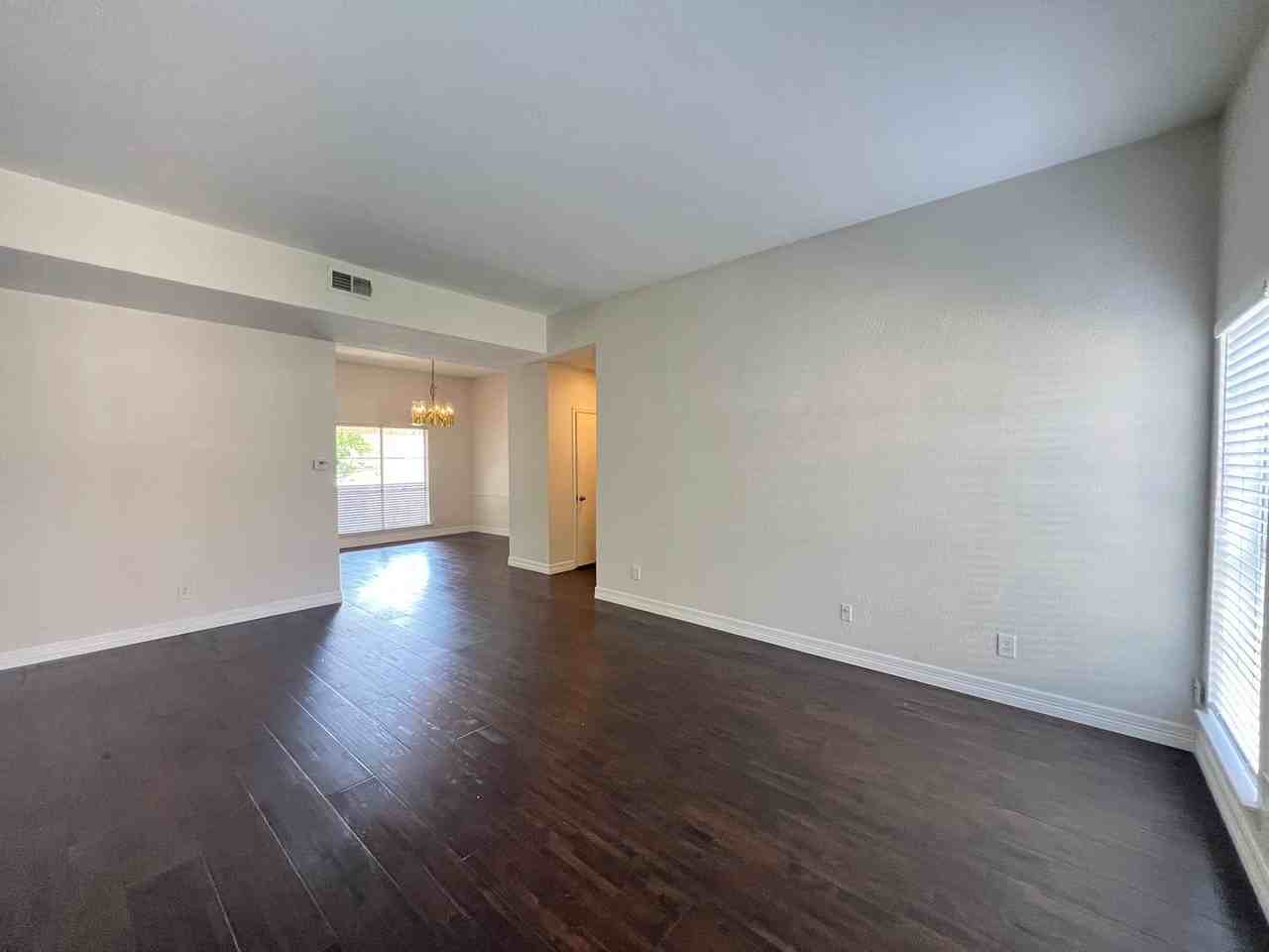 10432 High Hollows Dr - Photo 5 of 28