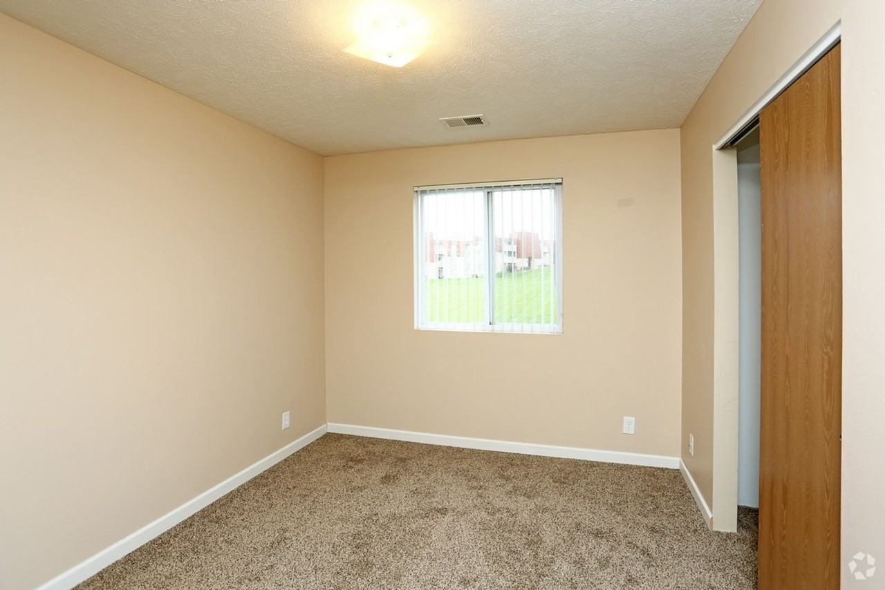 Residences at Fox Pointe - Photo 6 of 14