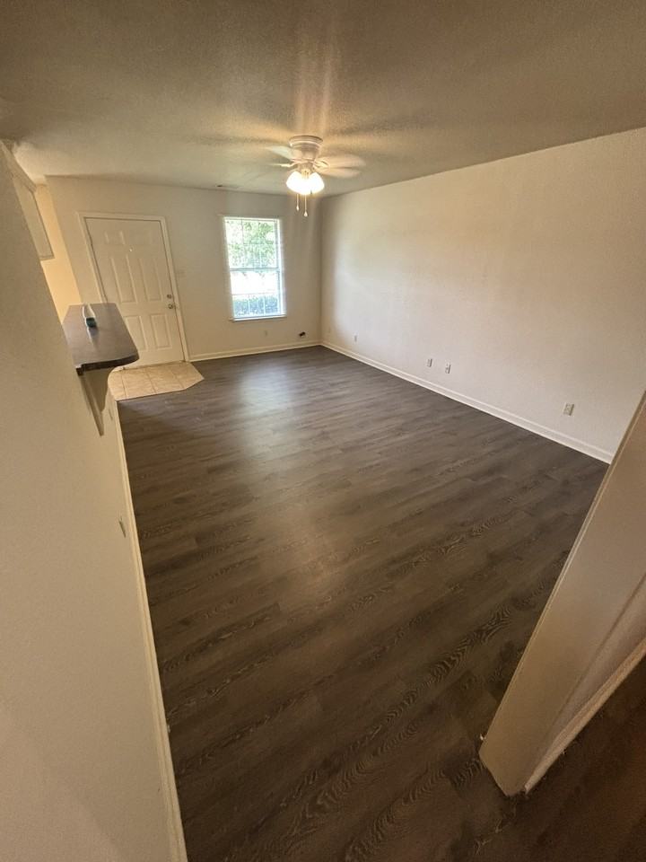 3104 Cloverridge Cv - Photo 7 of 20