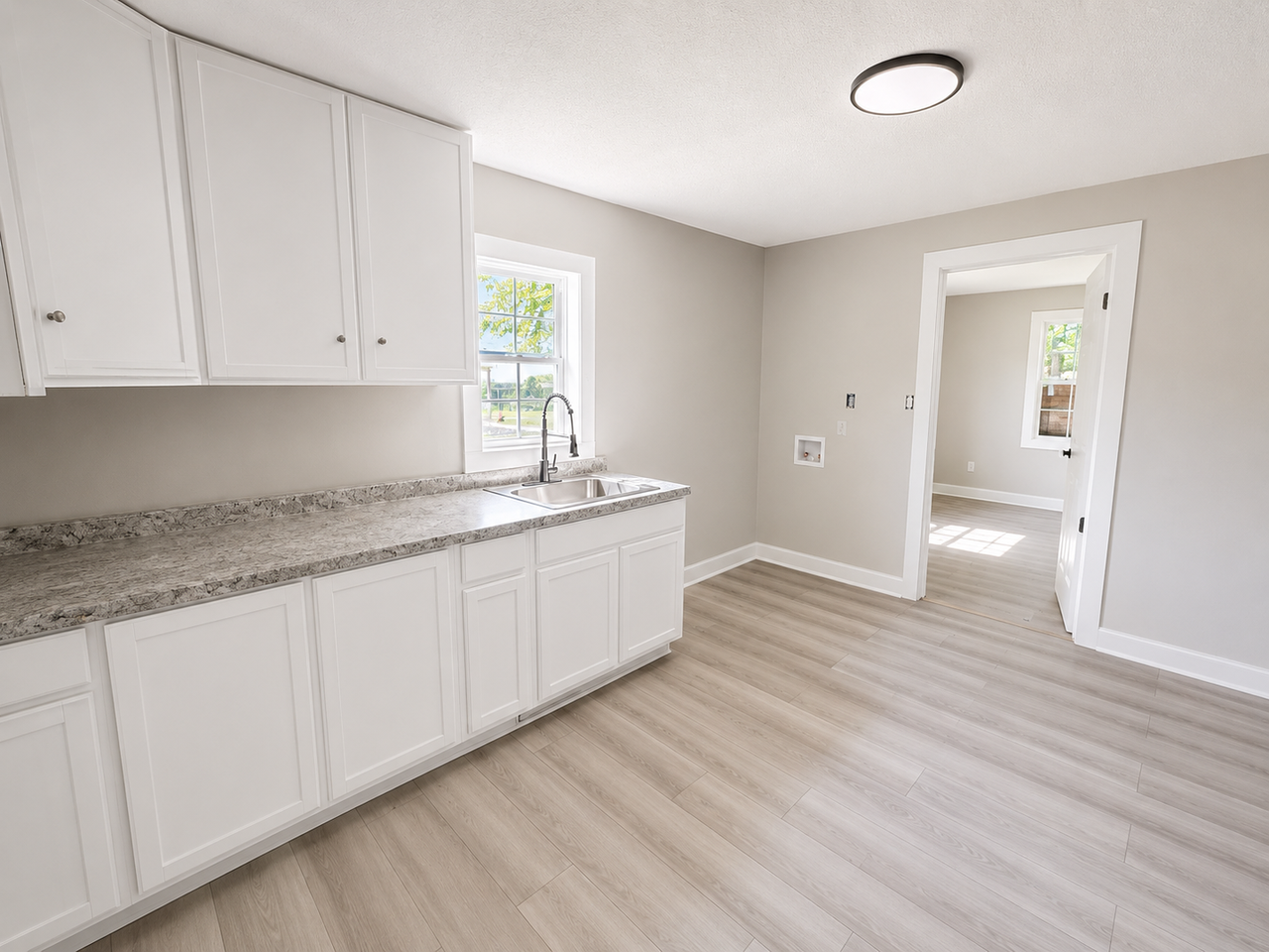 2028 Amity Ave - Photo 2 of 9