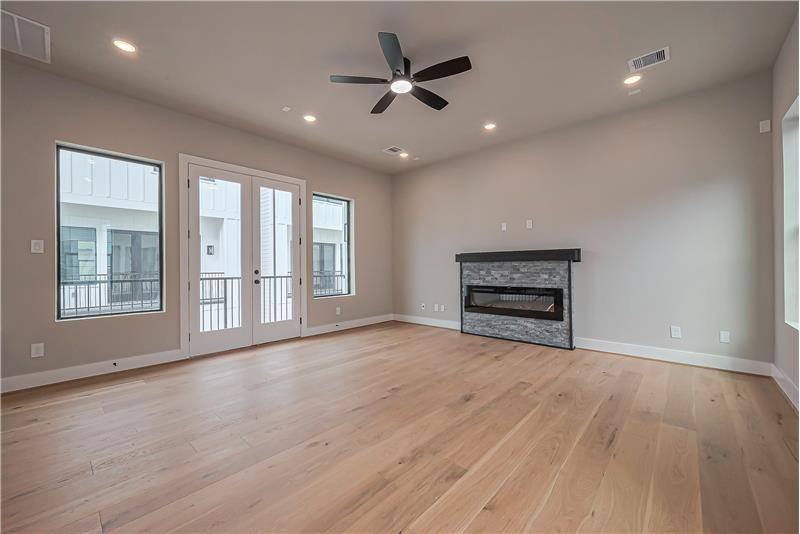1222 W 24th St #D - Photo 4 of 50