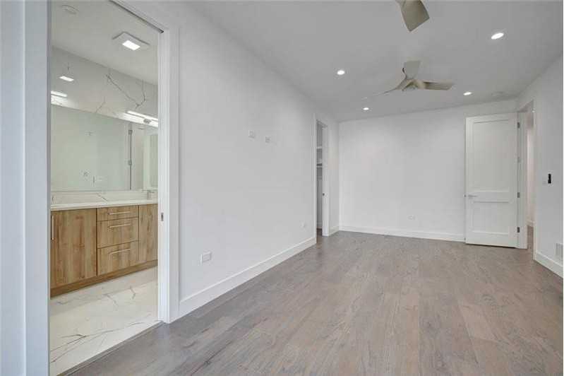 3008 W Belmont Ave #2R - Photo 7 of 18